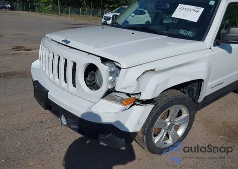 2013 Jeep Patriot Limited z USA, uszkodzony, nr VIN 1C4NJRCB7DD231853